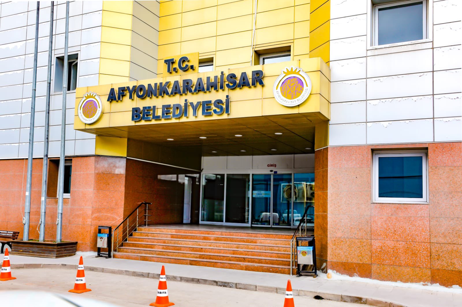 Afyon Belediyesi Personeli Alaatdin Aksoy Trafik Kazasında Hayatını Kaybetti